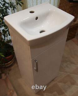 Bathroom Vanity Unit and Sink Basin Cabinet White Height 880mm RRP £140 @ B&Q