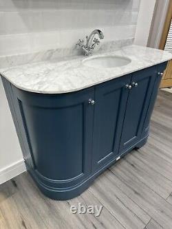 Bathroom vanity unit with sink traditional & double mirror cabinet