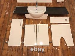 Toilet WC & Sink Bathroom vanity unit Cupboards (white) (Howdens)