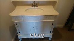 Vanity unit with basin, sink. Freestanding