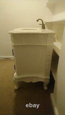 Vanity unit with basin, sink. Freestanding