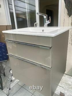 Villeroy & Boch Venticello 600mm Vanity unit + Basin RRP £1200